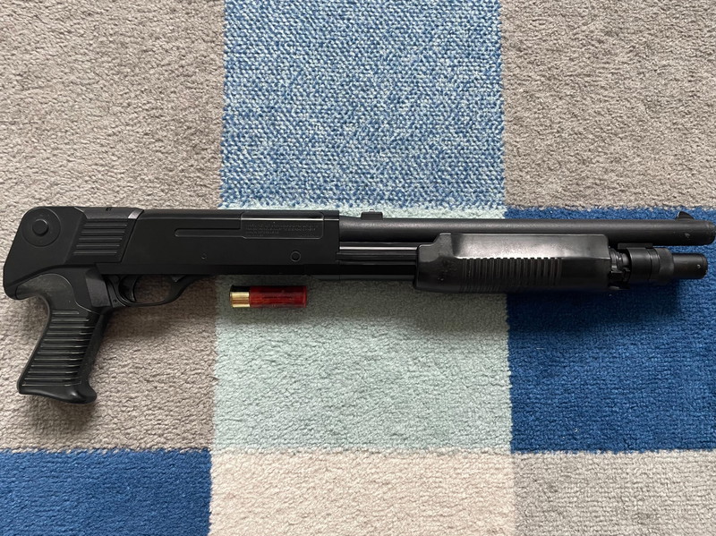 Bild 1 für Double Eagle airsoft shotgun M56B three-shot Black
