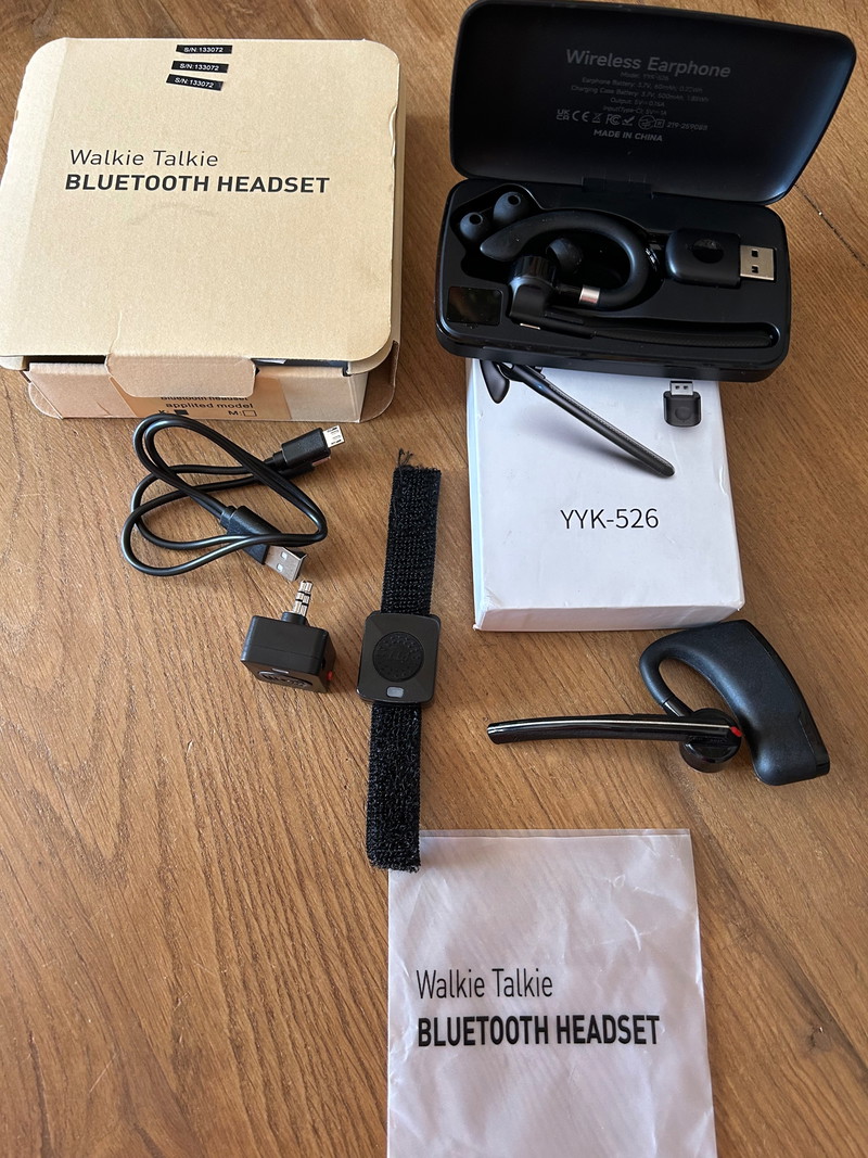 Image 1 for Bluetooth headset voor Baofeng
