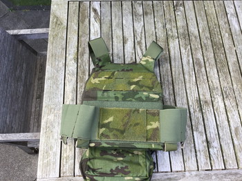 Afbeelding 2 van SLICK PLATE CARRIER SET | MULTICAM TROPIC | EMERSON GEAR