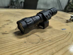 Bild für ultrafire wf-501b