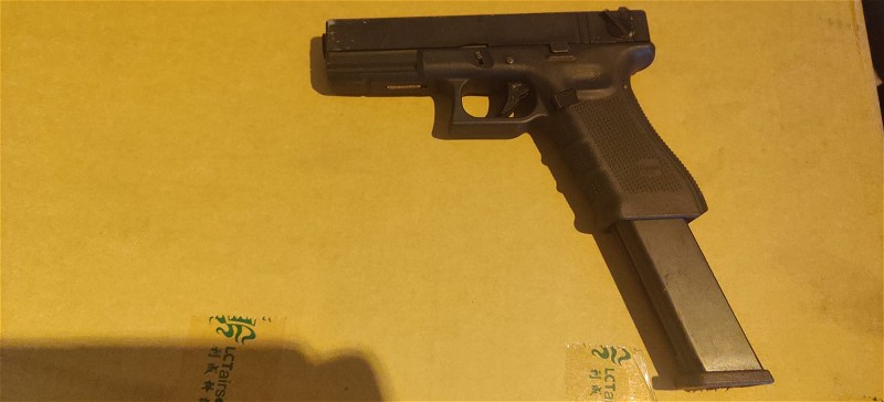 Image 1 for Glock 18C met Extended mag