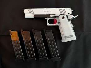 Image pour Hi-Capa 5.1 D.O.R. | White | Tokyo Marui Incl. 3 extra magazijnen