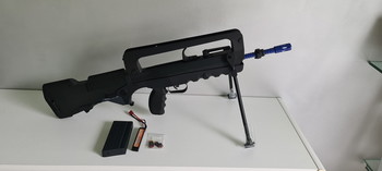 Image 2 pour FAMAS  F1 SPARTAN