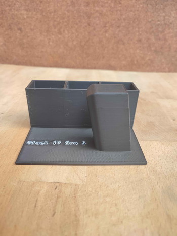 Bild 4 für 3D Printed Glock 17 Pistol & Magazine Display!