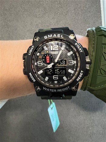 Afbeelding 3 van Military Watch CAMO | LED & Waterproof