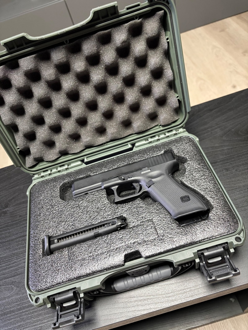 Image 1 for Glock 17 Gen.5 incl. Nanuk Case Olive
