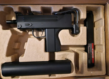 Image 2 for HFC - M11 GBB + 4 magazijnen