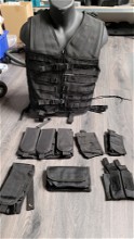 Image for Zwart molle vest met pouches