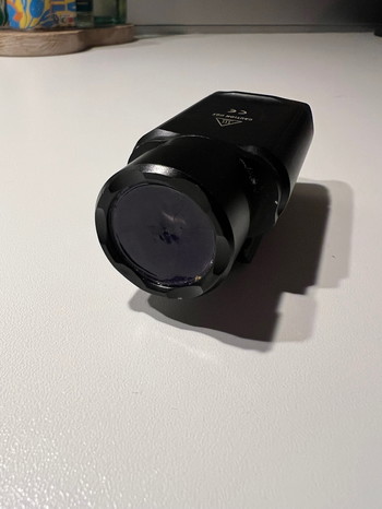 Image 3 for Olight valkery pl2 (working but shot glas)