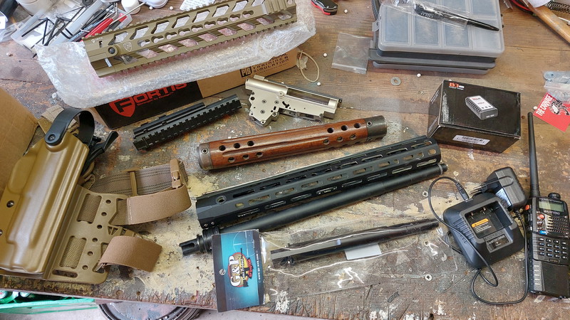 Image 1 for G3 wood foregrip, barrels, rails, gearbox and more