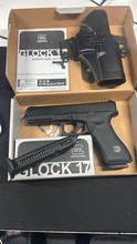 Imagen para Nieuwe Glock17 Gen5 met extra mag en molle holster