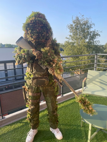 Afbeelding 5 van lot ghillie complet- sniper type vsr 10 HPA FULL upgrade (tdc fourni mais pas monté) + réplique de soutien+ tout les accessoires compris (49 photos disponible sur demande)