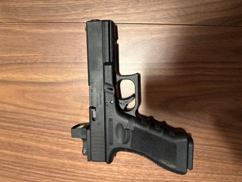 Imagen 2 de Metal Glock 17 - GEN3 ULTIMATE | GBB | UMAREX | BY GHK