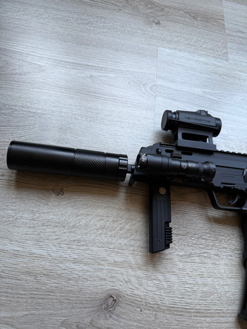 Image 3 pour Nieuwe Tokyo Marui MP7 GBB + 6 magazijnen,
