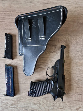 Image 3 pour WO2 P38 replica, inclusief 2 magazijnen, holster, BB's en gas.