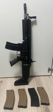 Afbeelding van WE SCAR L GBB Airsoft Rifle Zwart + 4 mags