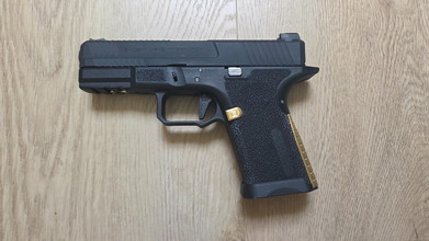 Image pour EMG Armorer Works Salient Arms BLU Compact / Glock 19 GBB