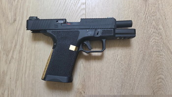 Afbeelding 2 van EMG Armorer Works Salient Arms BLU Compact / Glock 19 GBB