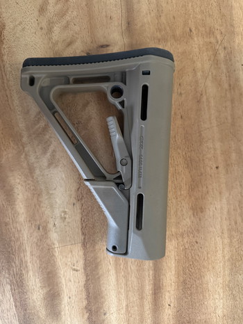 Afbeelding 2 van MAGPUL CTR CARBINE STOCK MILSPEC - FDE