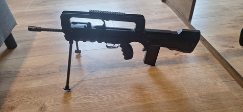 Image for Famas replica met 2 magazijnen