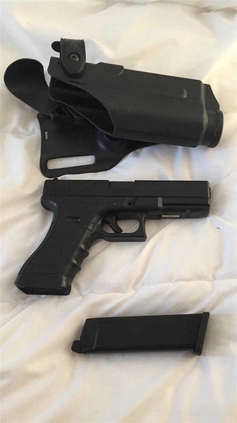Image 1 pour WE Glock 17 GBB incl holster