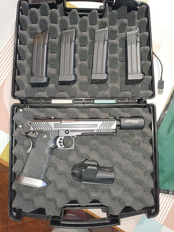 Image 2 for M4 van g&g en pistol van armored works