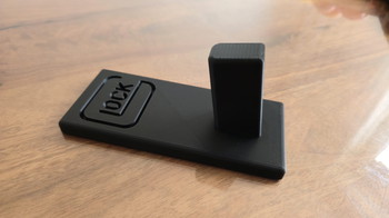 Bild 3 für Glock Pistol stand