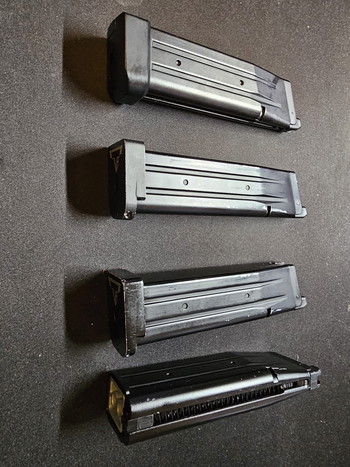 Image 2 for Replica's & Switch FS dye masker