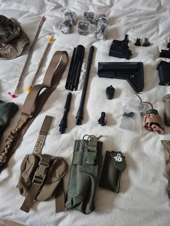 Afbeelding 4 van multicam poncho, hoedje, camo tape, outerbarrels, stock, mk23 light enz..enz..