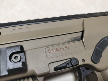 Image 2 pour TOKYO MARUI MP7 TAN