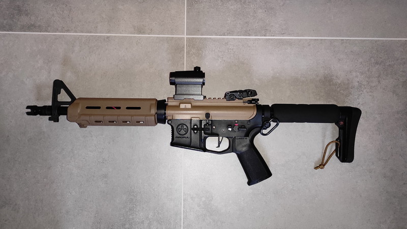 Afbeelding 1 van G&P Magpul CQB two-tone (upgrades)