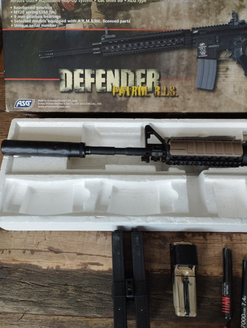 Image 2 for Zgan ASG M4 Defender Patrol RIS incl extras