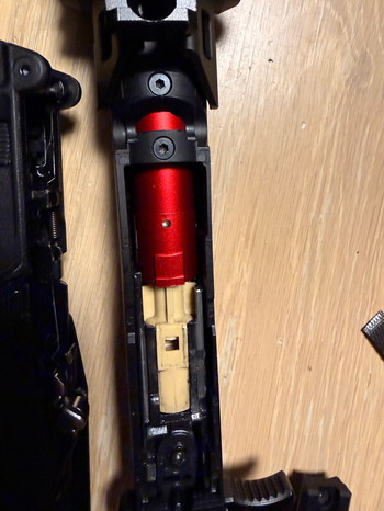 Image 2 for Action Army AAP-01, voll getunt, Stahl-Tuninglauf, Hop-Unit, MOC Adapter für M4-Mags, komplettenset