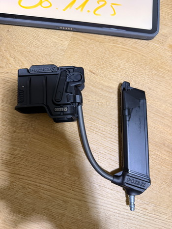 Image 4 for Action Army AAP-01, voll getunt, Stahl-Tuninglauf, Hop-Unit, MOC Adapter für M4-Mags, komplettenset