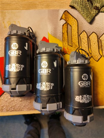 Afbeelding 2 van GBR airsoft spring grenade  x 3