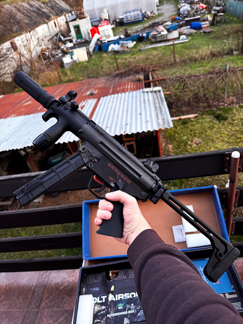 Imagen 1 de BOLT Airsoft SWAT K (B.R.S.S) MP5 | SECOND PIECE