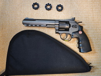 Image 2 for Umarex Ruger Super hawk C02 met 3 mags, tas en extra C02 patronen.