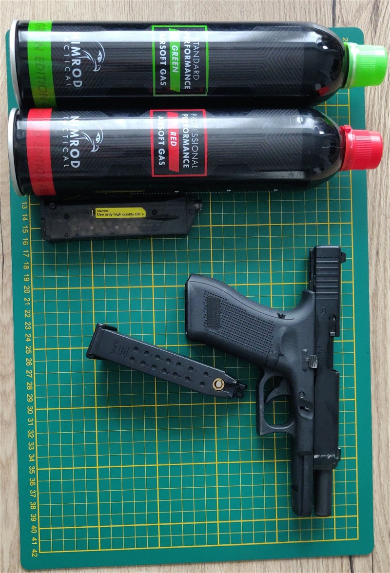Image 1 for Glock 17 gen5 + Leg holster