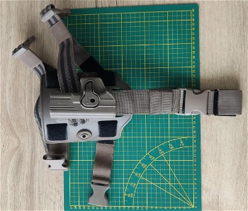 Image 4 for Glock 17 gen5 + Leg holster