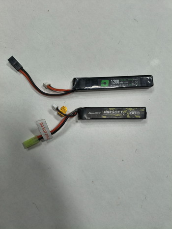 Afbeelding 2 van Diverse 7.4 en 11.1 lipos