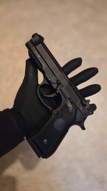 Afbeelding 2 van Beretta M9A1 Blowback CO2 by KWC