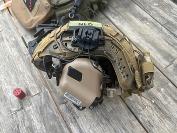 Image 2 pour Complete multicam helm