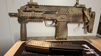 Image 2 pour Vfc mp7