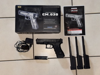 Image 3 for CM.030 G18C Black AEP + 3 large magazines
