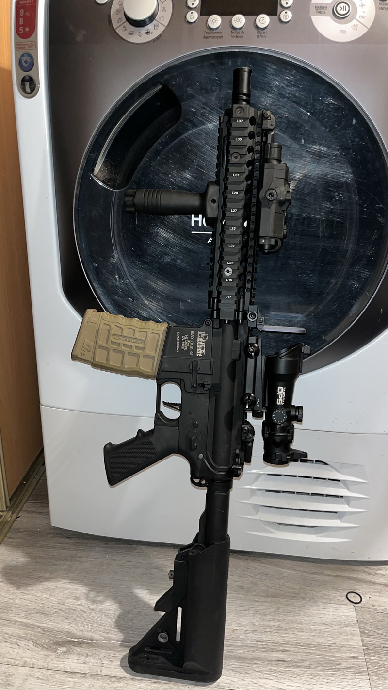 Afbeelding 1 van Airsoft M4 carabine Daniel Défense