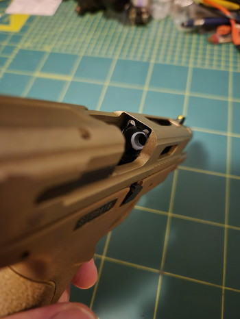 Image 3 for VFC M&P 9 Salient Arms GBB + 3 mags + crazyjet