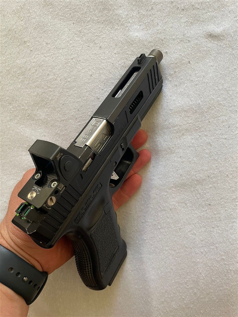 Image 1 pour Glock 17 met custom slide