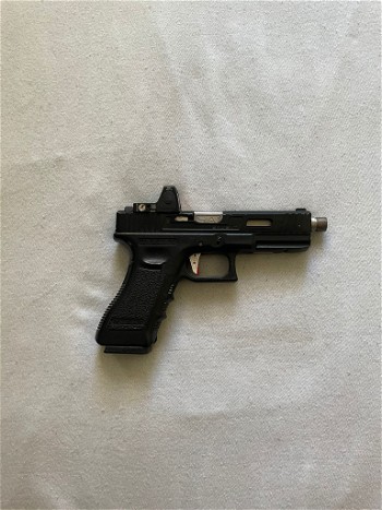 Image 2 pour Glock 17 met custom slide
