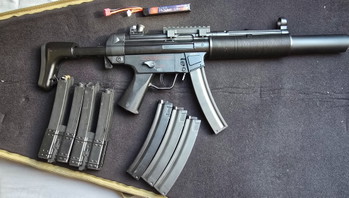 Image 2 pour Mp5sd