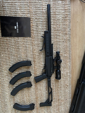 Image 3 for Novritsch SSQ22 gbbr , 1-4 scope , 4 mags , handstop grip